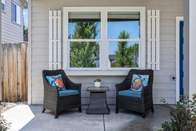 20345 SE Elaine Lane, Bend, OR 97702