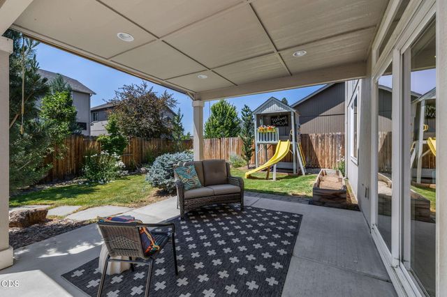 20345 SE Elaine Lane, Bend, OR 97702