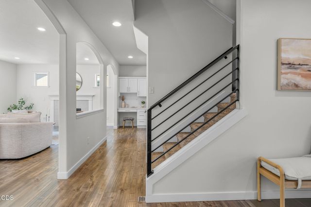 20345 SE Elaine Lane, Bend, OR 97702