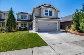 20345 SE Elaine Lane, Bend, OR 97702