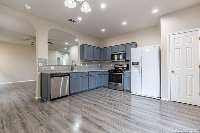 6106 BRISCOE LEAF, San Antonio, TX 78253