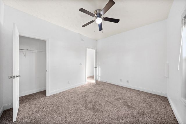 1132 Meachem Dr, Clarksville, TN 37042