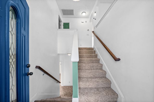 1132 Meachem Dr, Clarksville, TN 37042