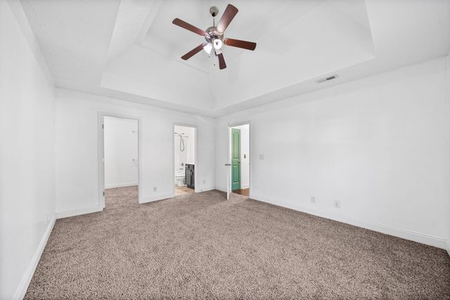 1132 Meachem Dr, Clarksville, TN 37042