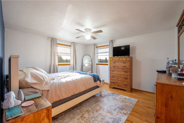 76 Lightcap Rd, Unity Twp, PA 15650