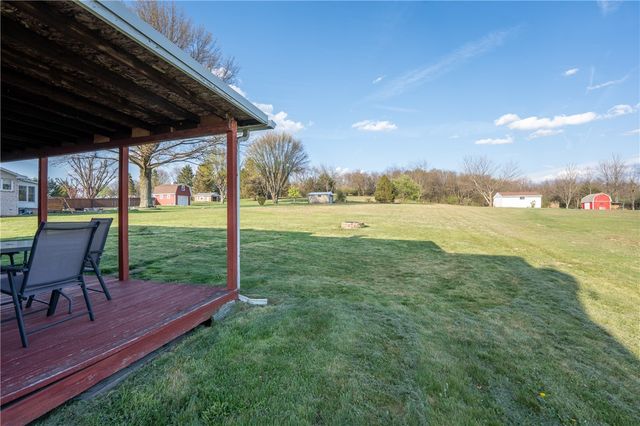 76 Lightcap Rd, Unity Twp, PA 15650