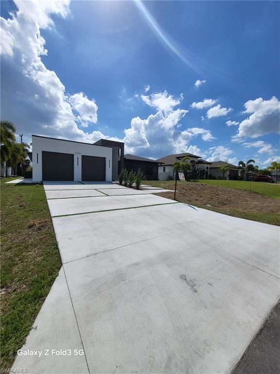 Image 43 of property listing at 2700 Embers TER, Cape Coral, FL 33991