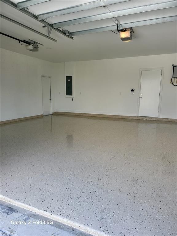 Image 6 of property listing at 2700 Embers TER, Cape Coral, FL 33991