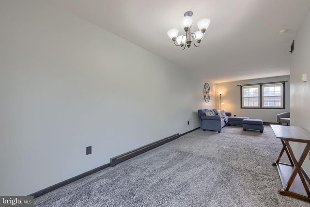 1831 LAKESIDE DR, Middletown, PA 17057