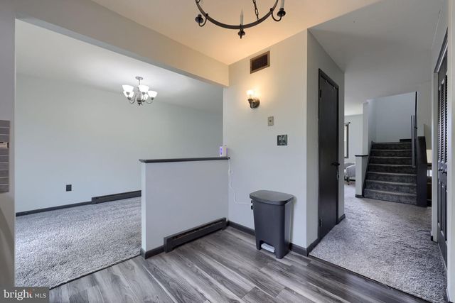 1831 LAKESIDE DR, Middletown, PA 17057