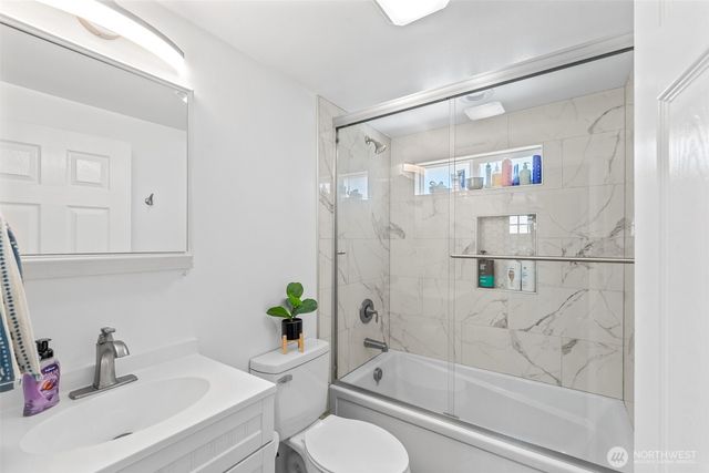 325 Eastmont Ave, East Wenatchee, WA 98802