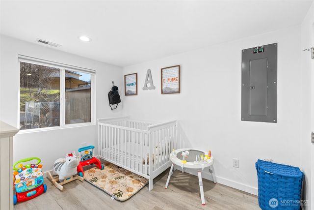 325 Eastmont Ave, East Wenatchee, WA 98802