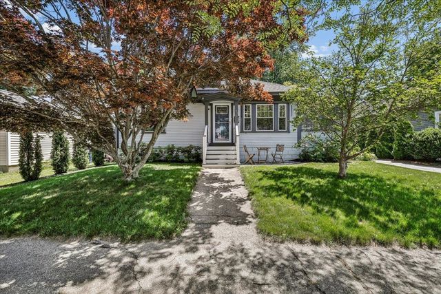 979 Union Street, Manchester, NH 03104