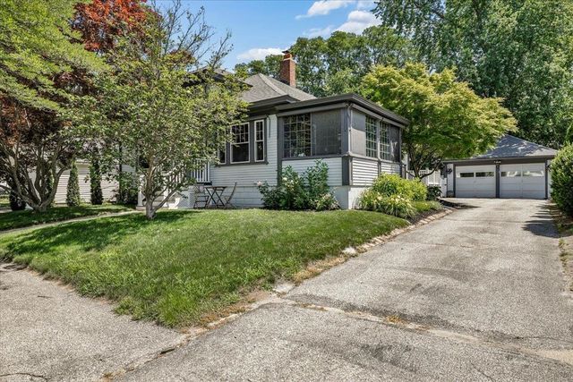 979 Union Street, Manchester, NH 03104