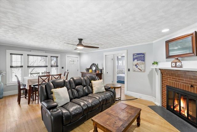 979 Union Street, Manchester, NH 03104