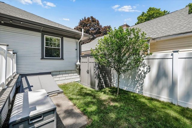 979 Union Street, Manchester, NH 03104