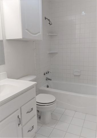 704 E 22nd Street, Houston, TX 77008