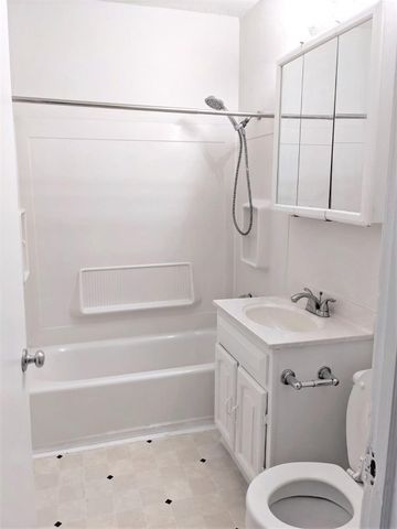 704 E 22nd Street, Houston, TX 77008