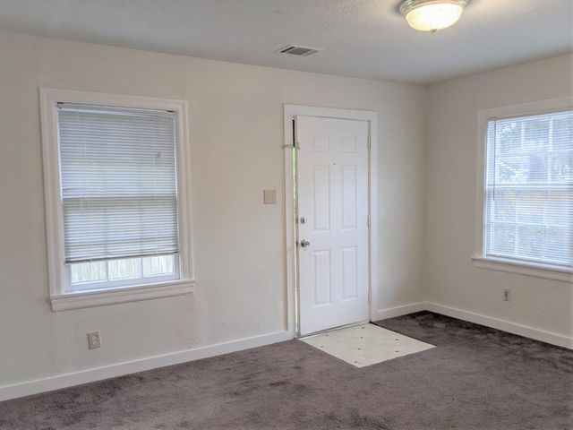 704 E 22nd Street, Houston, TX 77008