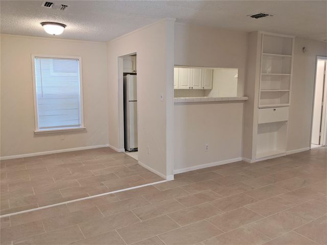 704 E 22nd Street, Houston, TX 77008