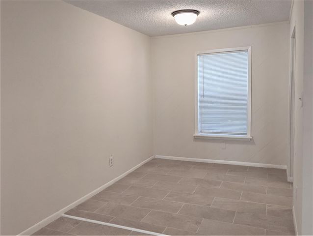 704 E 22nd Street, Houston, TX 77008