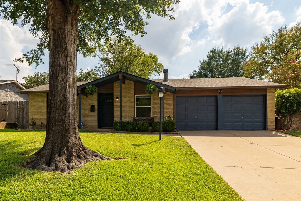 713 Shelmar Drive, Euless, TX 76039 — photo 3