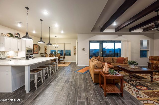 7517 Sussex Court, Las Cruces, NM 88007