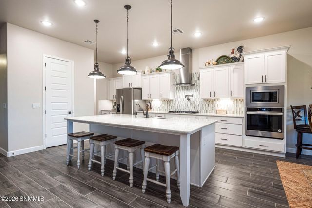 7517 Sussex Court, Las Cruces, NM 88007