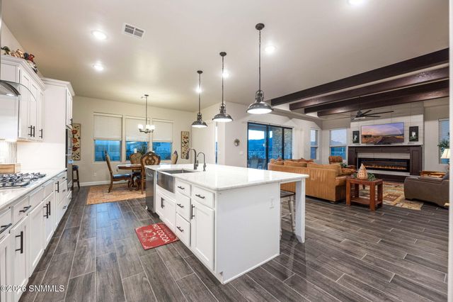 7517 Sussex Court, Las Cruces, NM 88007