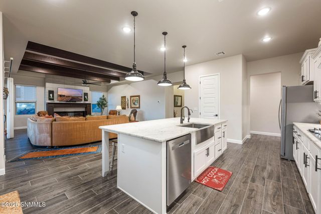 7517 Sussex Court, Las Cruces, NM 88007