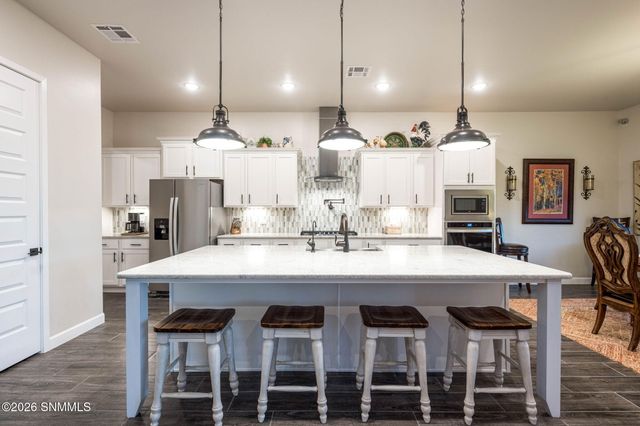 7517 Sussex Court, Las Cruces, NM 88007