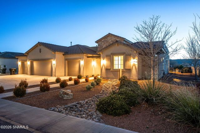 7517 Sussex Court, Las Cruces, NM 88007