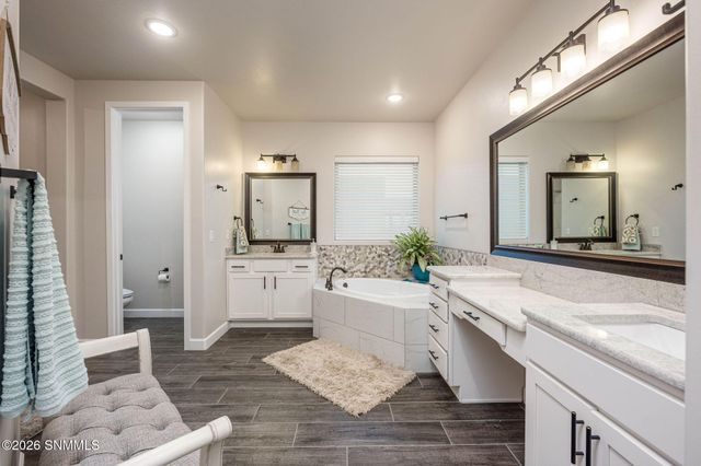 7517 Sussex Court, Las Cruces, NM 88007