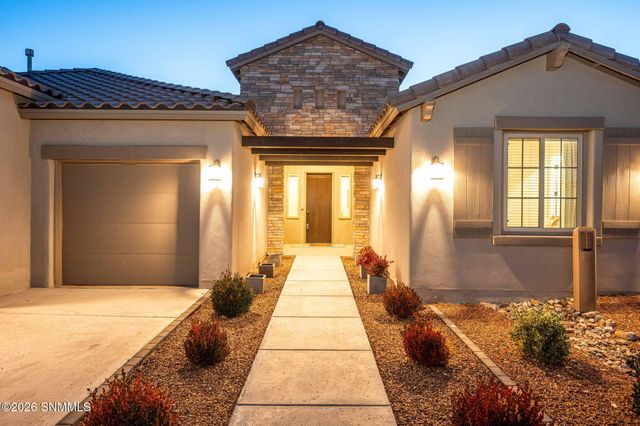 7517 Sussex Court, Las Cruces, NM 88007