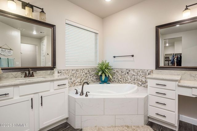 7517 Sussex Court, Las Cruces, NM 88007