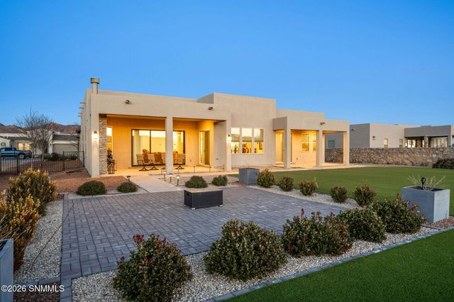 7517 Sussex Court, Las Cruces, NM 88007