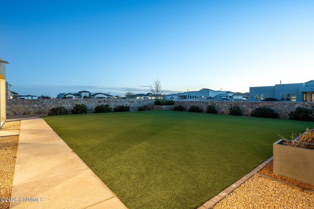 7517 Sussex Court, Las Cruces, NM 88007