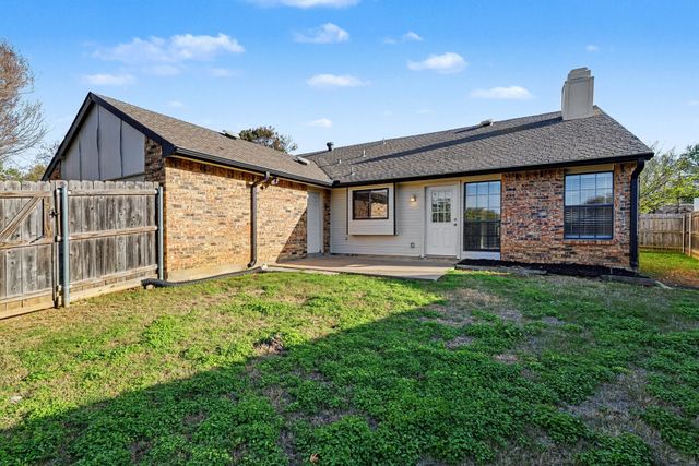 3024 Yorkshire Court, Flower Mound, TX 75028