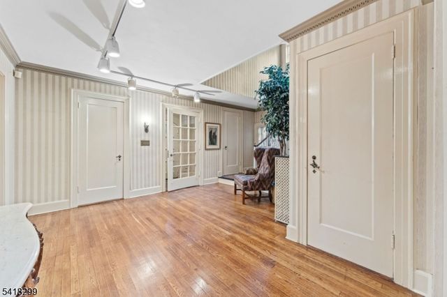 238 Elmwynd Dr, City Of Orange Twp., NJ 07050