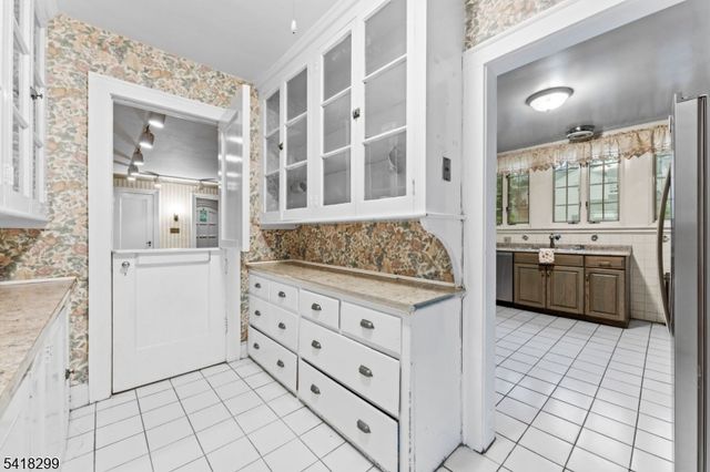 238 Elmwynd Dr, City Of Orange Twp., NJ 07050