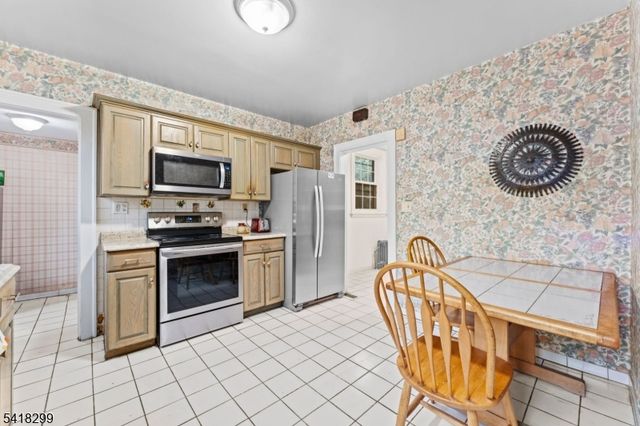 238 Elmwynd Dr, City Of Orange Twp., NJ 07050