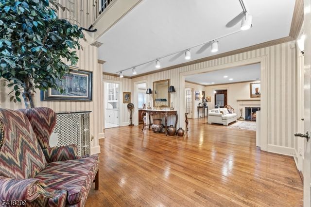 238 Elmwynd Dr, City Of Orange Twp., NJ 07050