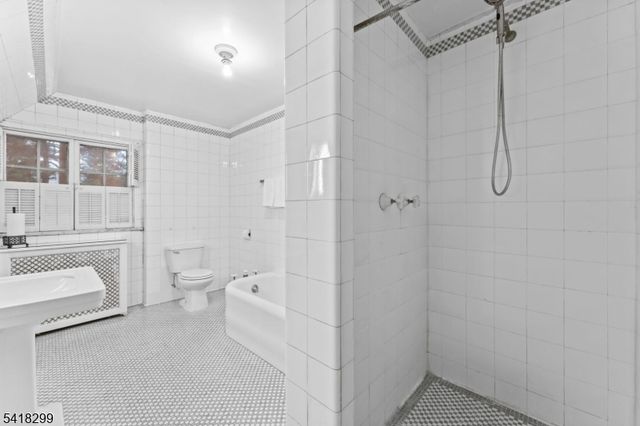 238 Elmwynd Dr, City Of Orange Twp., NJ 07050