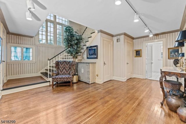 238 Elmwynd Dr, City Of Orange Twp., NJ 07050