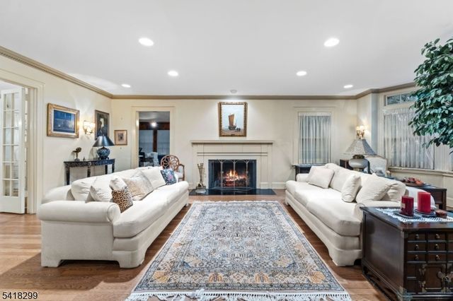 238 Elmwynd Dr, City Of Orange Twp., NJ 07050