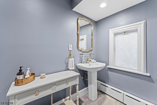 238 Elmwynd Dr, City Of Orange Twp., NJ 07050