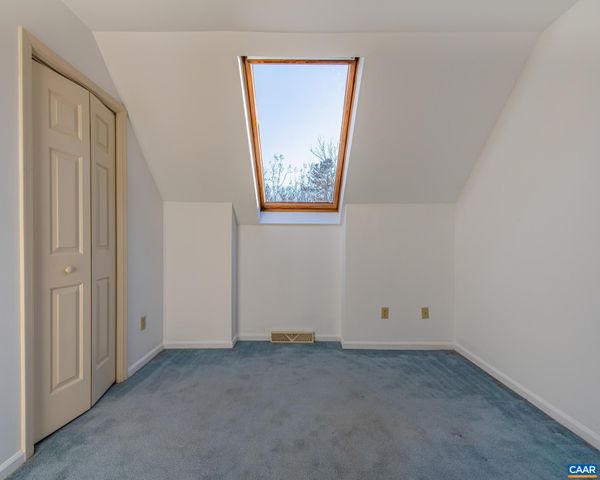 1381 GRISTMILL DR, Charlottesville, VA 22902