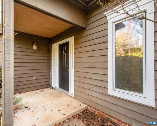1381 GRISTMILL DR, Charlottesville, VA 22902