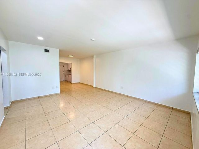 1176 Marseille Dr 2, Miami Beach, FL 33141