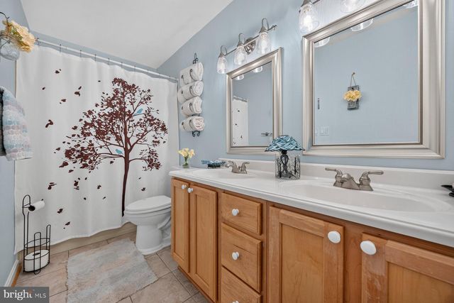 40 JOHNSON RD, Pasadena, MD 21122